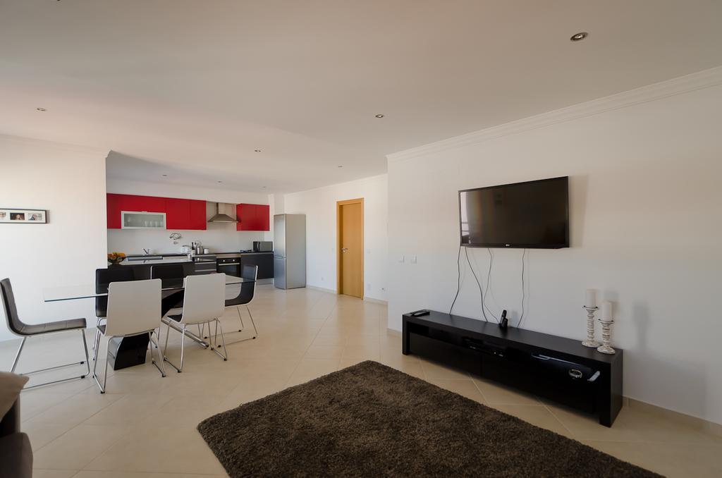 Modern 2 Bed Apartment 5Km Carvoeiro Lagoa  Exterior photo