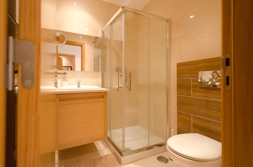 Modern 2 Bed Apartment 5Km Carvoeiro Lagoa  Exterior photo