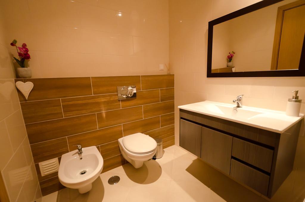 Modern 2 Bed Apartment 5Km Carvoeiro Lagoa  Exterior photo